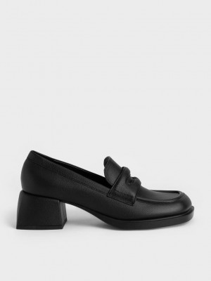 Charles & Keith Asymmetric Penny Loafers Negros | 7192685-VH