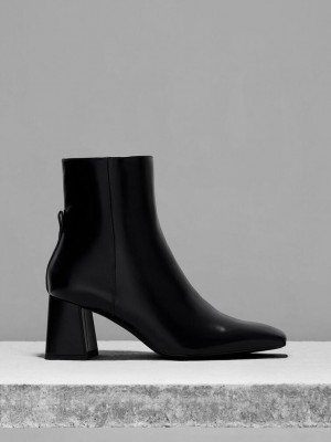 Charles & Keith Curved Block Heel Ankle Boots Negros | 4936015-VU