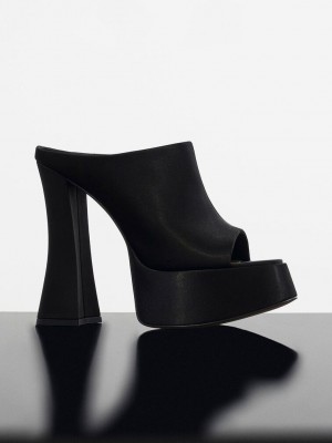 Charles & Keith Delphine Recycled Polyester Plataforma Mules Negros | 0965271-OS