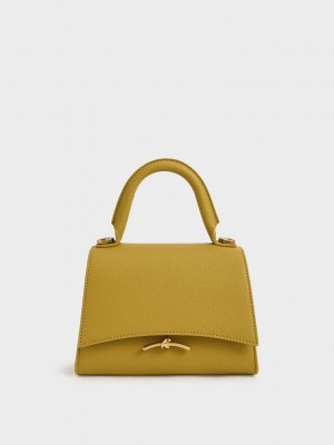 Charles & Keith Huxley Metallic Push-Lock Top Handle Bag Moutarde | 2819075-FS