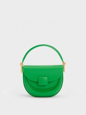 Charles & Keith Koa Half-Moon Saddle Bag Verdes | 4671298-JI