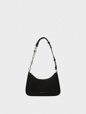 Charles & Keith Lock & Key Chain Handle Trapeze Bag Negros | 8561407-HE
