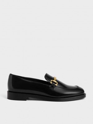 Charles & Keith Metallic Accent Loafers Negros | 9361752-HC