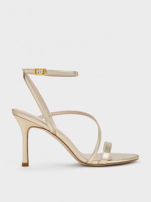 Charles & Keith Metallic Asymmetric Tiras Tacón Sandals Dorados | 9042175-MK